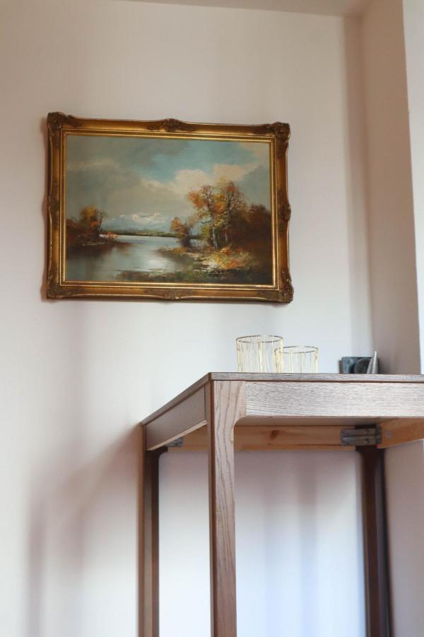 Cozy & Charming City Apartment Виена Екстериор снимка